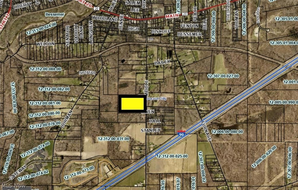 Photo of 515 Middle Rd Conneaut OH 44030