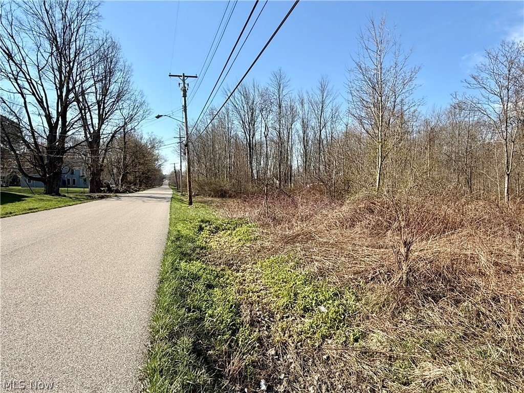 Listing photo 6