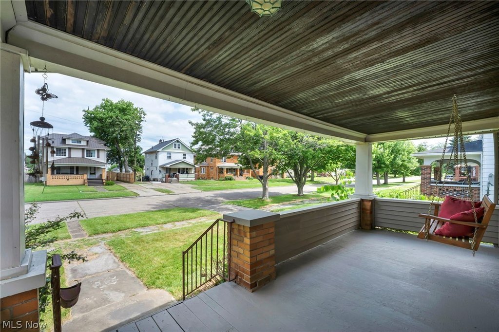 Listing photo 6
